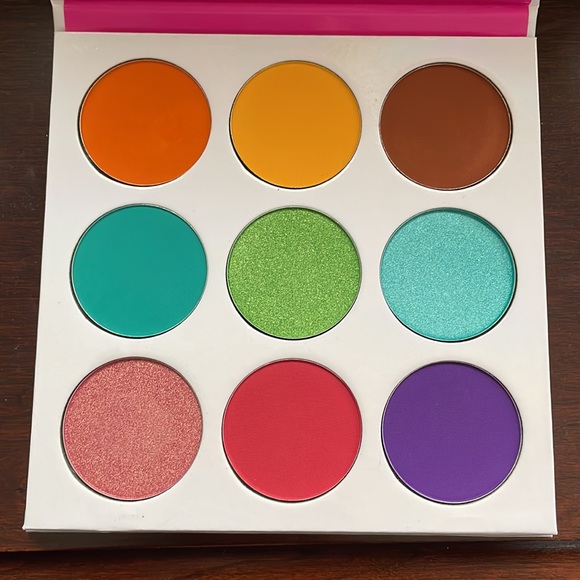 Never been used THE ZULU eyshadow palette by Juvias Place !!! Very colorful! - Picture 2 of 4